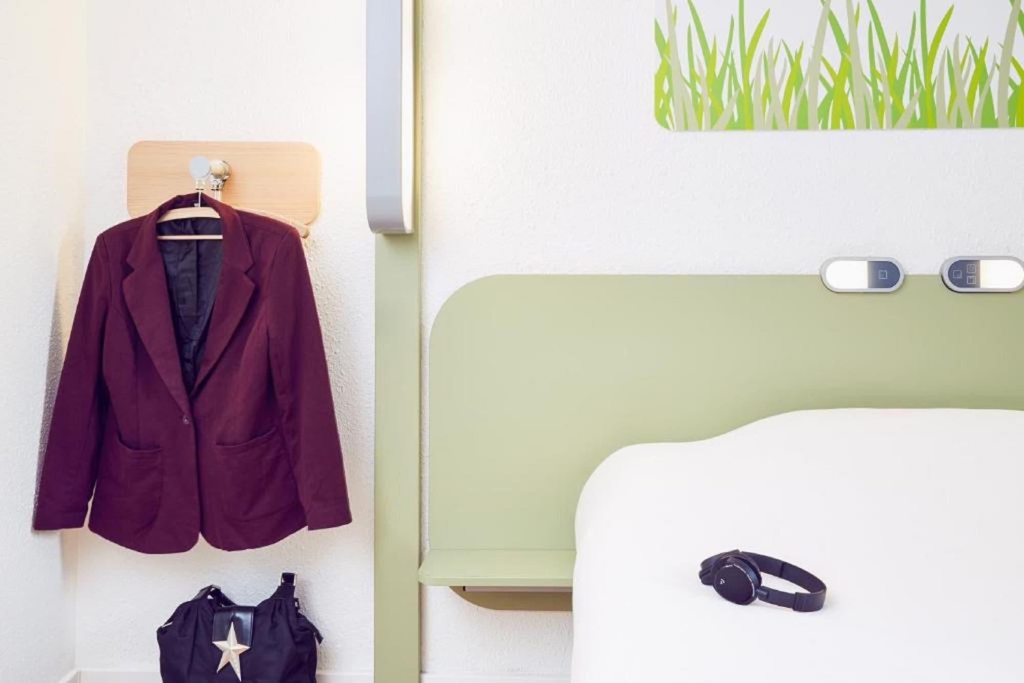 B&B Hotel Marseille Parc Chanot Bagian luar foto