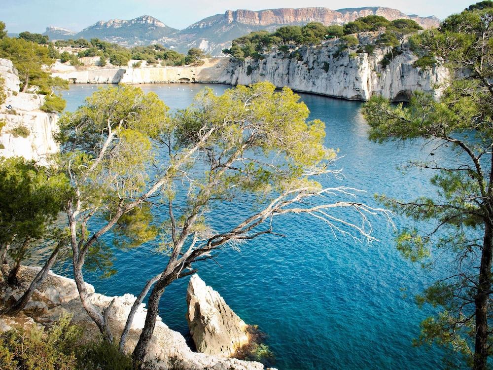 B&B Hotel Marseille Parc Chanot Bagian luar foto