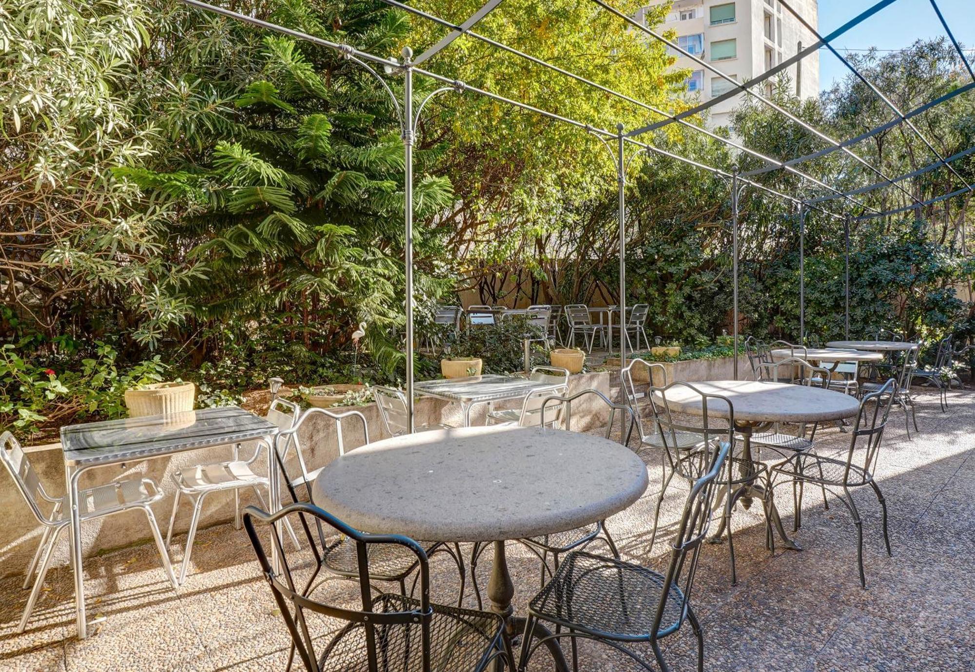 B&B Hotel Marseille Parc Chanot Bagian luar foto