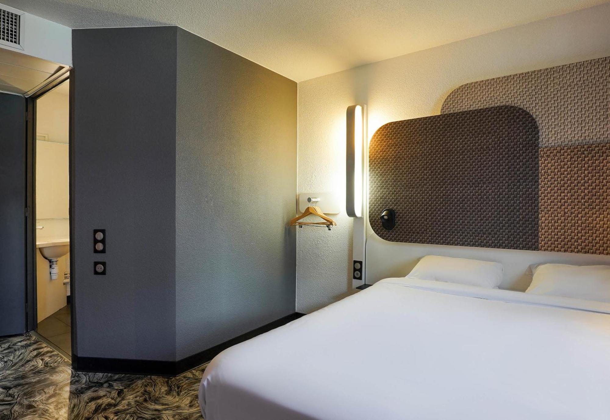 B&B Hotel Marseille Parc Chanot Bagian luar foto